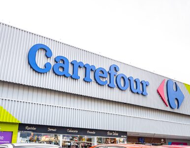 Miniatura: Carrefour wystawiony na sprzedaż. Polska...