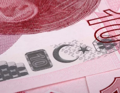 Miniatura: Druga najsłabsza waluta świata. Analitycy...