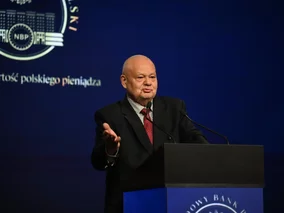Miniatura: Tyle zarobił Adam Glapiński w rok. NBP...