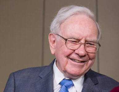 Warren Buffett dołączył do elitarnego „klubu 100 miliardów”. Jest w nim...
