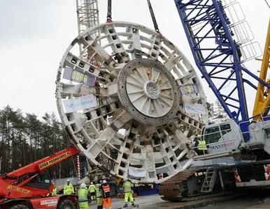 Miniatura: Waży 260 ton i wywierci tunel pod Świną....