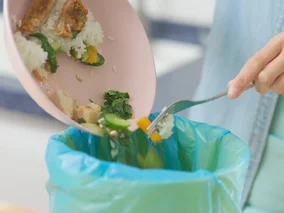 Miniatura: Polacy wyrzucają do kosza 3000 zł rocznie....