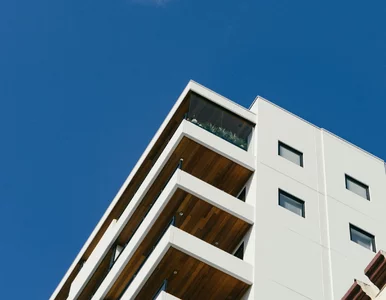 Miniatura: Dostał mieszkanie w testamencie, ale razem...