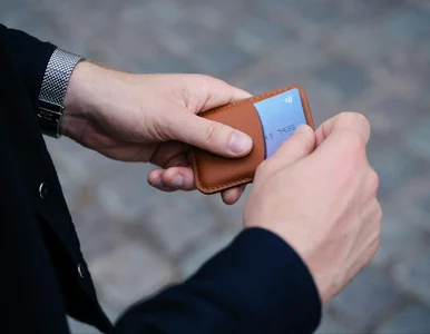 Miniatura: Skarbówka prześwietla konta i karty...