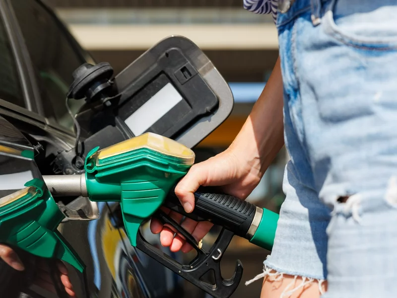 Ceny paliw wreszcie spadną? Znamy najnowsze prognozy