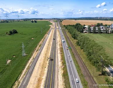 Miniatura: Dłuższy dojazd nad morze. Zmiana...