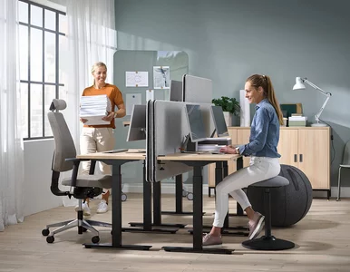 Miniatura: Sięgnij po jakościowe i ergonomiczne meble...