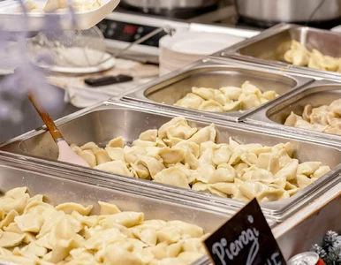 Miniatura: Tylu Polaków zamawia catering na święta....