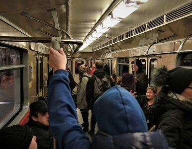 Miniatura: Ktoś atakuje smartfony w metrze? „Telefon...