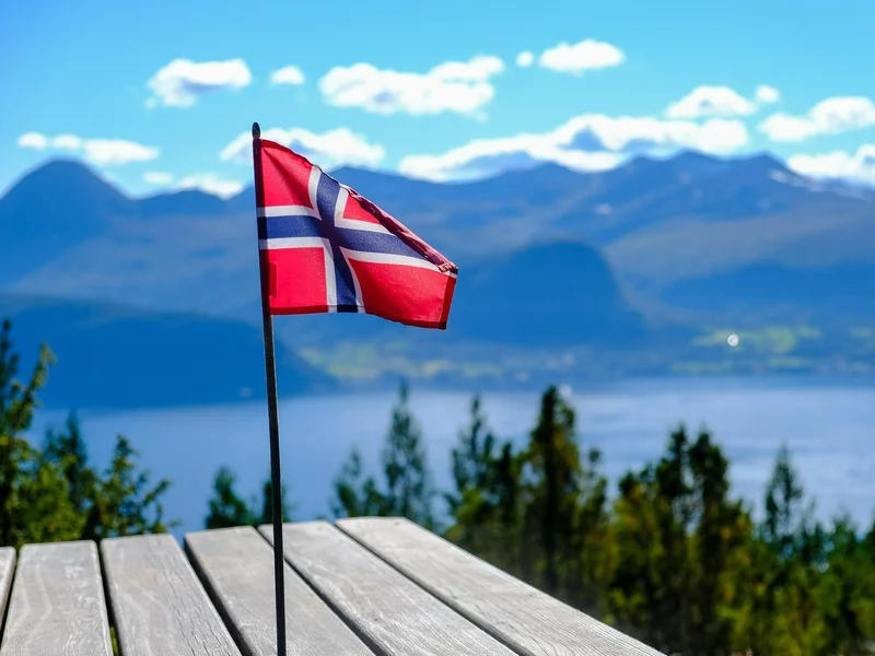 Jedna pensja minimalna to za mało. W Norwegii jest ich więcej