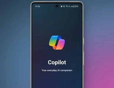 Miniatura: Microsoft Copilot na smartfonach. „Darmowy...