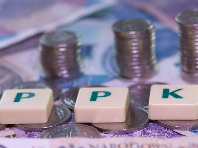 Konto w PPK. Co się adekwatnie z tymi pieniędzmi dzieje? Sprawdź