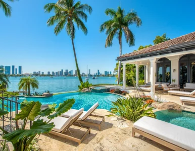 Miniatura: Wakacje z nowym wyjątkiem. Zwrot pieniędzy...