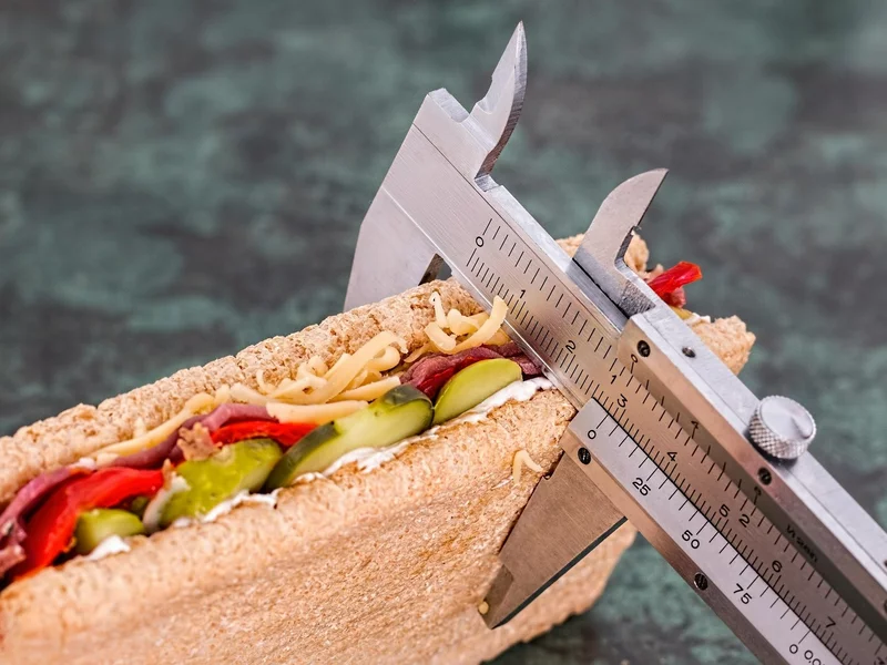 Polakom szykują się dwa nowe i wysokie podatki: tłuszczowy i zdrowotny