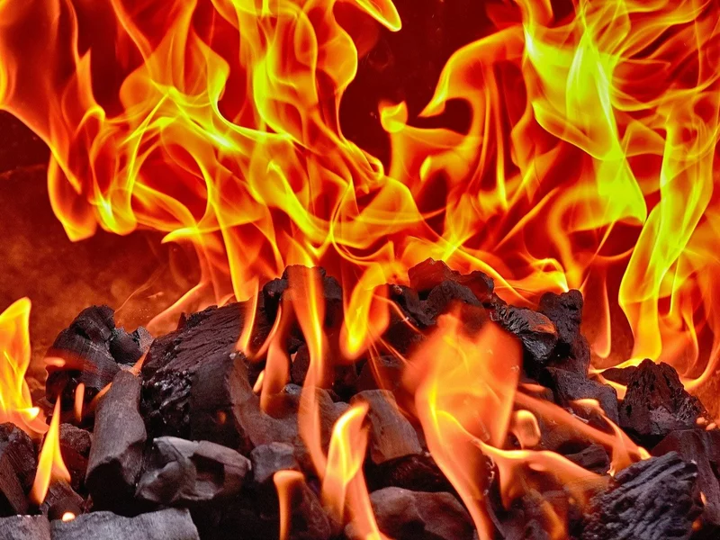 Biedni się nie termomodernizują. Rząd chce przerzuć sporo pieniędzy