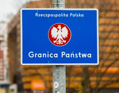 Miniatura: Rząd w wakacje otworzy granice z...