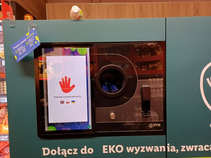 Nieuczciwość butelkomatów. Rewanż na systemie kaucyjnym