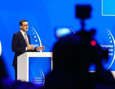 Miniatura: Wakacje kredytowe i fundusz wsparcia. Tak...