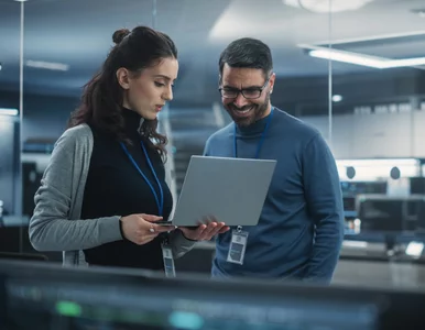 Miniatura: Przypadek Heidi i Howarda. Eksperyment ze...