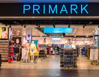 Miniatura: Primark szuka pracowników. Pojawiły się...