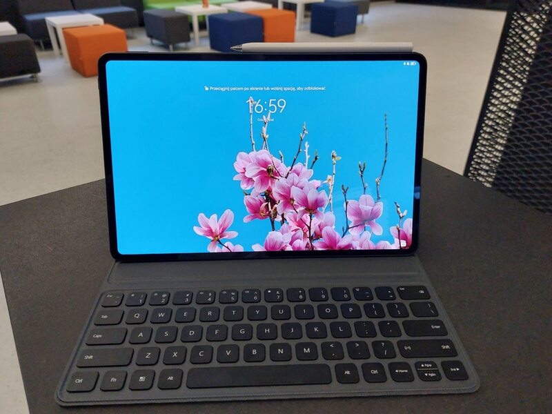 Can a tablet replace a laptop? Impressions after a month of using