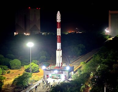 Miniatura: Indie wysłały w kosmos satelitę. Będzie...
