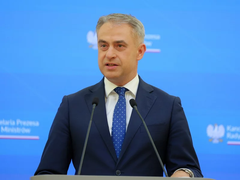 „Zażądałem, cofnęli w dwa tygodnie”. Gawkowski ujawnia kulisy starcia z Muskiem