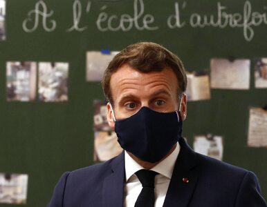 Miniatura: Emmanuel Macron: Na wakacje nie wyjedziemy...