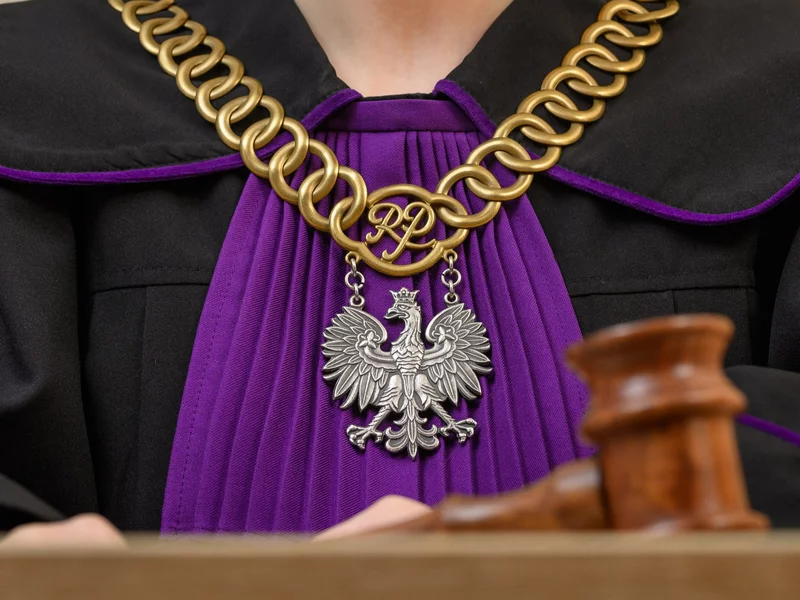 Sąd zignorował konstytucję? Bulwersujący wyrok WSA w Warszawie