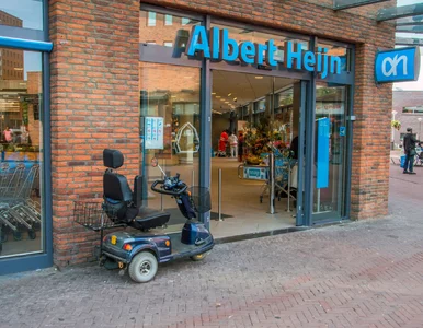 Miniatura: Skandal w Holandii. Sieć supermarketów...