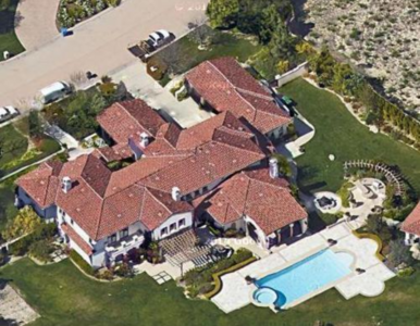 Khloe Kardashian sprzedaje swój dom w Calabasas. Cena? 18,95 mln dolarów