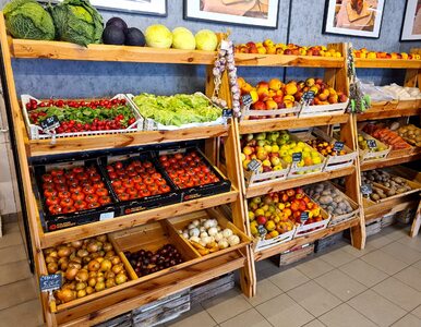 Miniatura: Warzywa i owoce z importu dominują na...