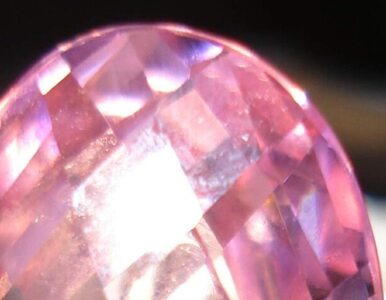 Miniatura: Różowy diament odkryty w Angoli. Jest...