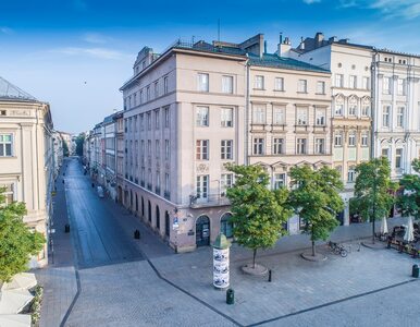 Bank Pekao sprzedaje kamienicę na krakowskim rynku