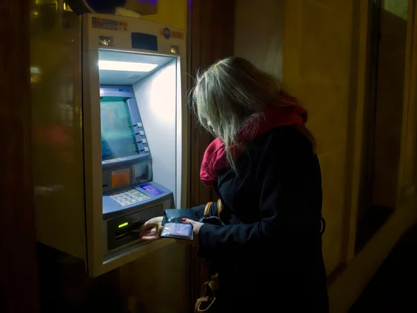 Miniatura: Awaria w białoruskich bankach. Pieniądze z...