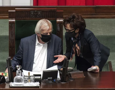 Miniatura: Media dorzucą się do walki z pandemią?...
