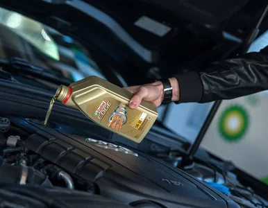 Miniatura: Wszystkie oleje Castrol EDGE z dodatkiem...