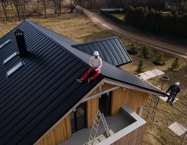 Miniatura: Masz kostkę, parking albo dach? Fiskus...