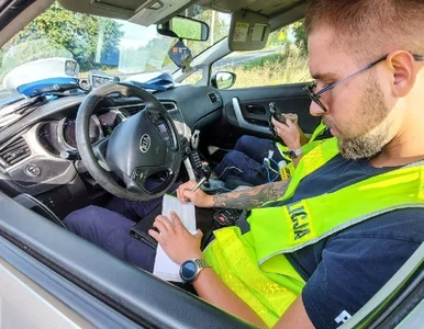 Miniatura: Pędził motocyklem prawie 180 km/h. Nie...