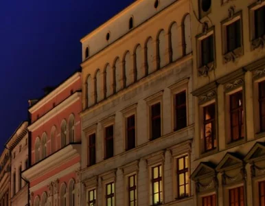 Miniatura: Mieszkania w odnowionych kamienicach...