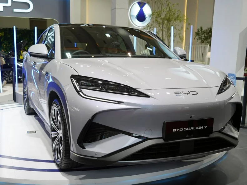 Miniatura: Motoryzacyjny gigant z Chin na topie. Musk...