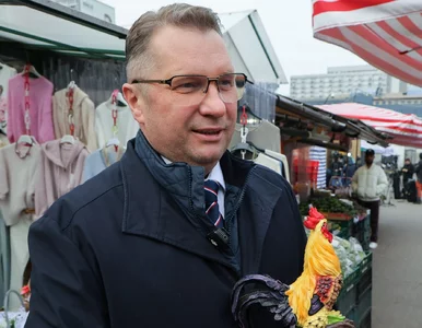 Miniatura: Czarnek mówi o drożyźnie. Ekonomista:...