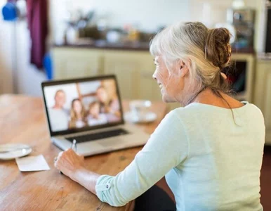 Miniatura: Od smartfona do AI. Nowe umiejętności...