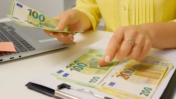 Miniatura: Polacy ruszyli na forex i masowo tracili....