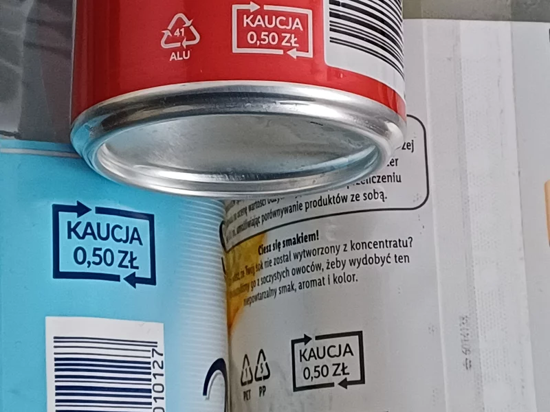 Plaga „łowców butelek” zalewa Budapeszt. Żerują na systemie kaucyjnym