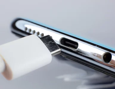 Miniatura: USB-C we wszystkich smartfonach. Znamy datę