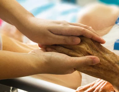 Miniatura: Niemcy: brakuje opiekunów osób starszych....