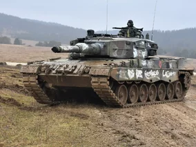 Miniatura: Kontrowersje wokół czołgów Leopard....