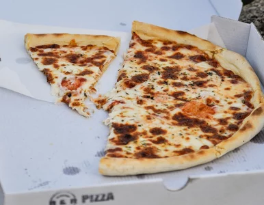 Miniatura: Już nie pizza. Co Polacy zamawiają do domu...