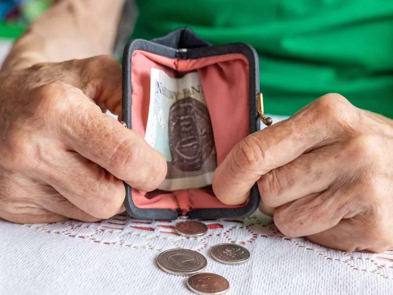 Zakupy, rachunki, leki. Tak wygląda miesięczny budżet przeciętnego seniora
